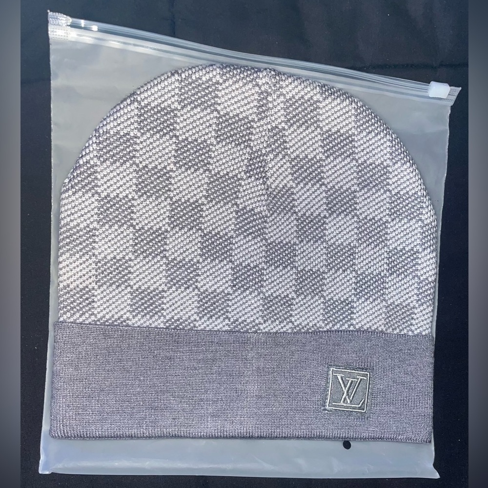 Louis Vuitton Heather Grey Checkered Winter Beanie Hat Cap BRAND NEW - Picture 3 of 5